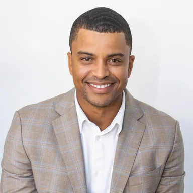 Alexander McGee, Co-Founder & Chief Business Officer